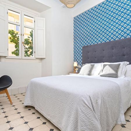 Genteel Home Cervantes Malaga Bagian luar foto