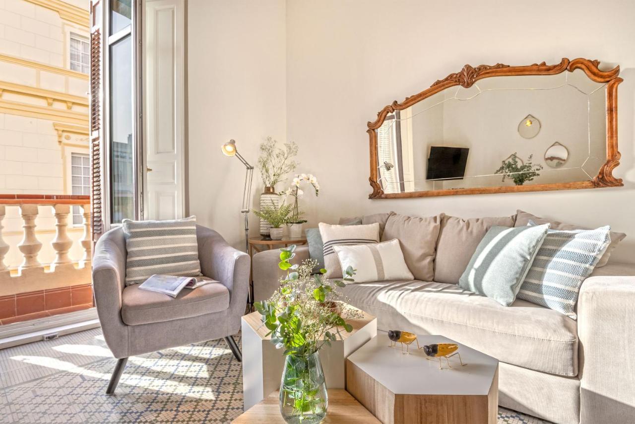 Genteel Home Cervantes Malaga Bagian luar foto