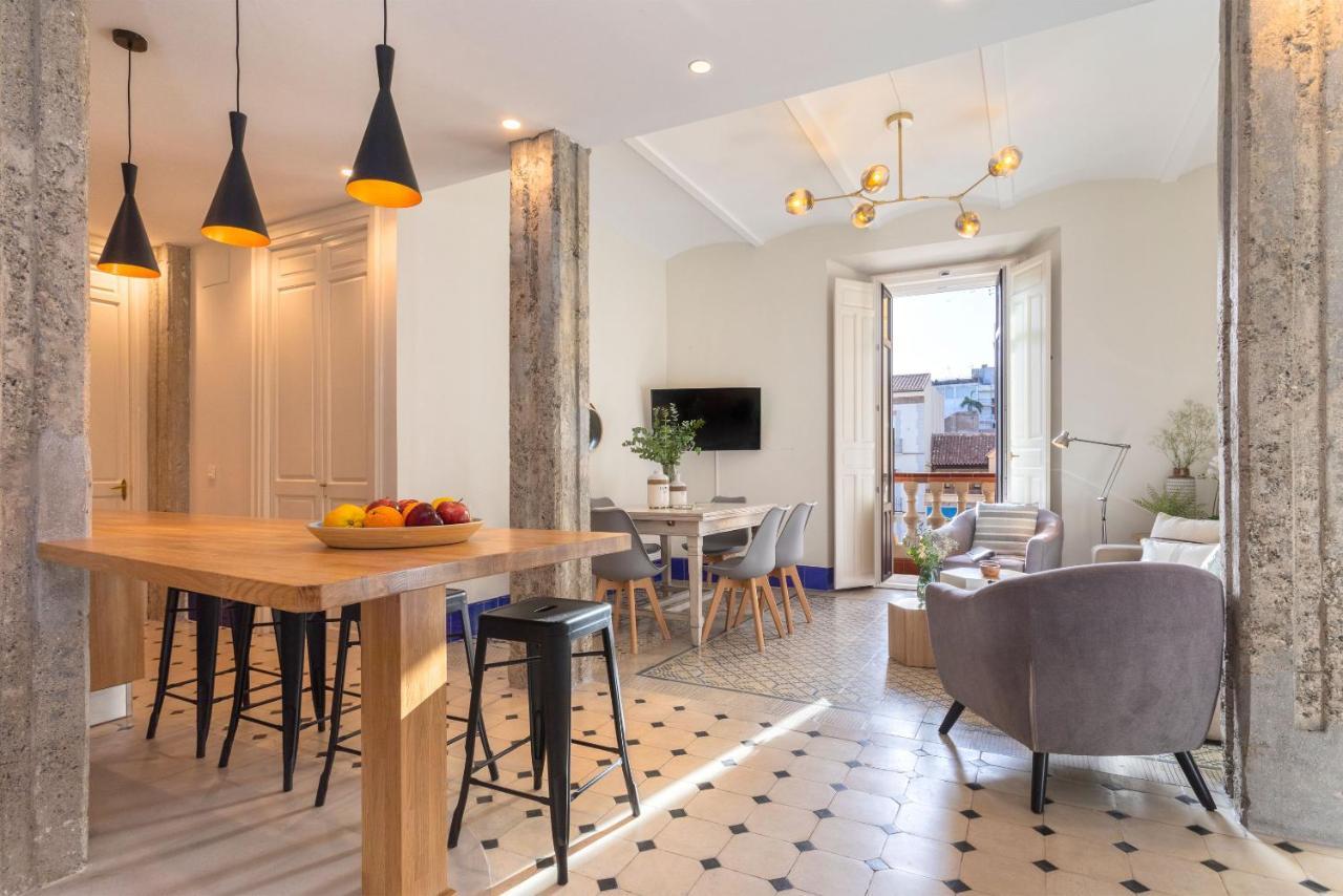 Genteel Home Cervantes Malaga Bagian luar foto